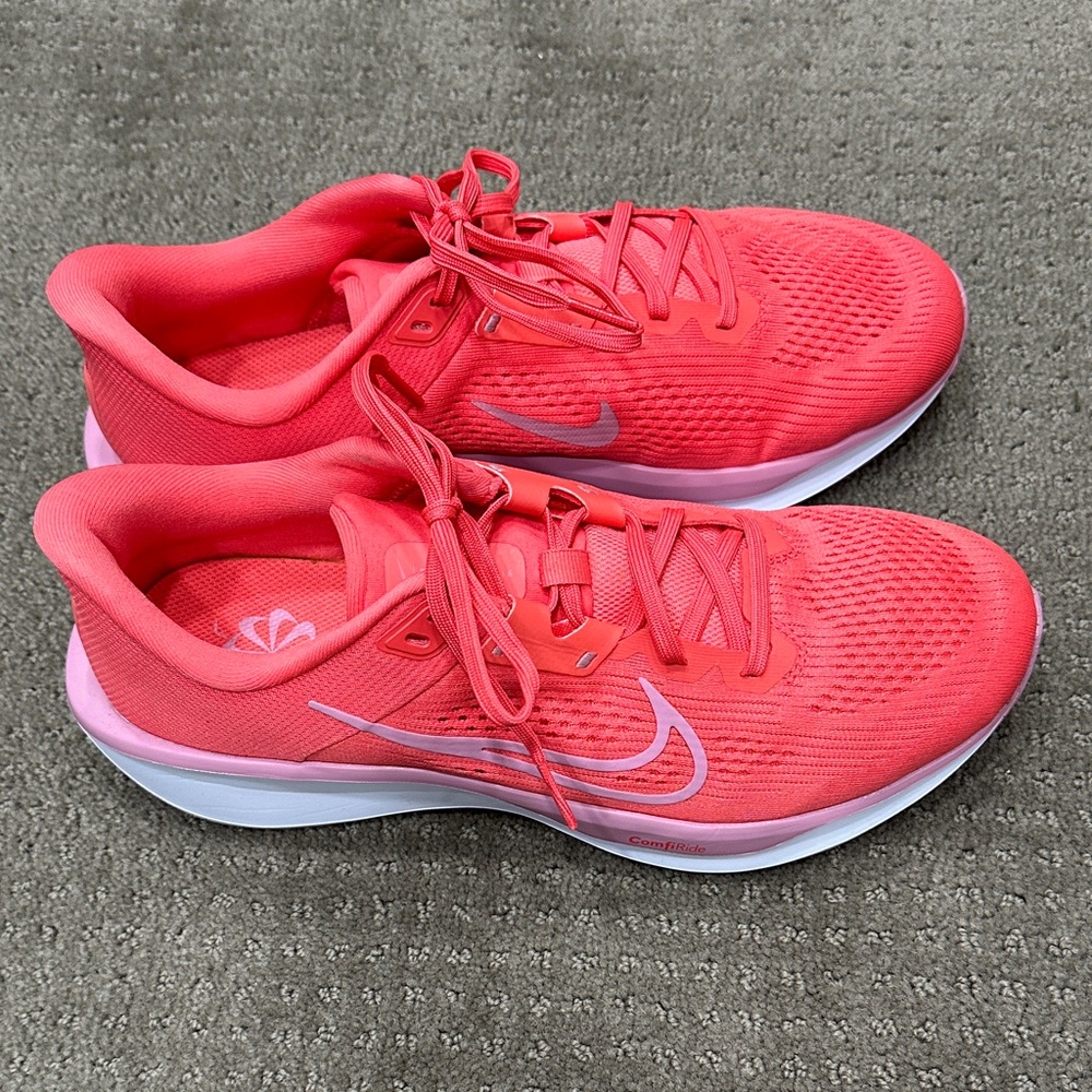 Nike Women's Coral/Purple Running Shoes - Lightweight Trainer 10Med